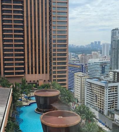 Raymond Suites At Berjaya Times Square Kuala Lumpur Kültér fotó