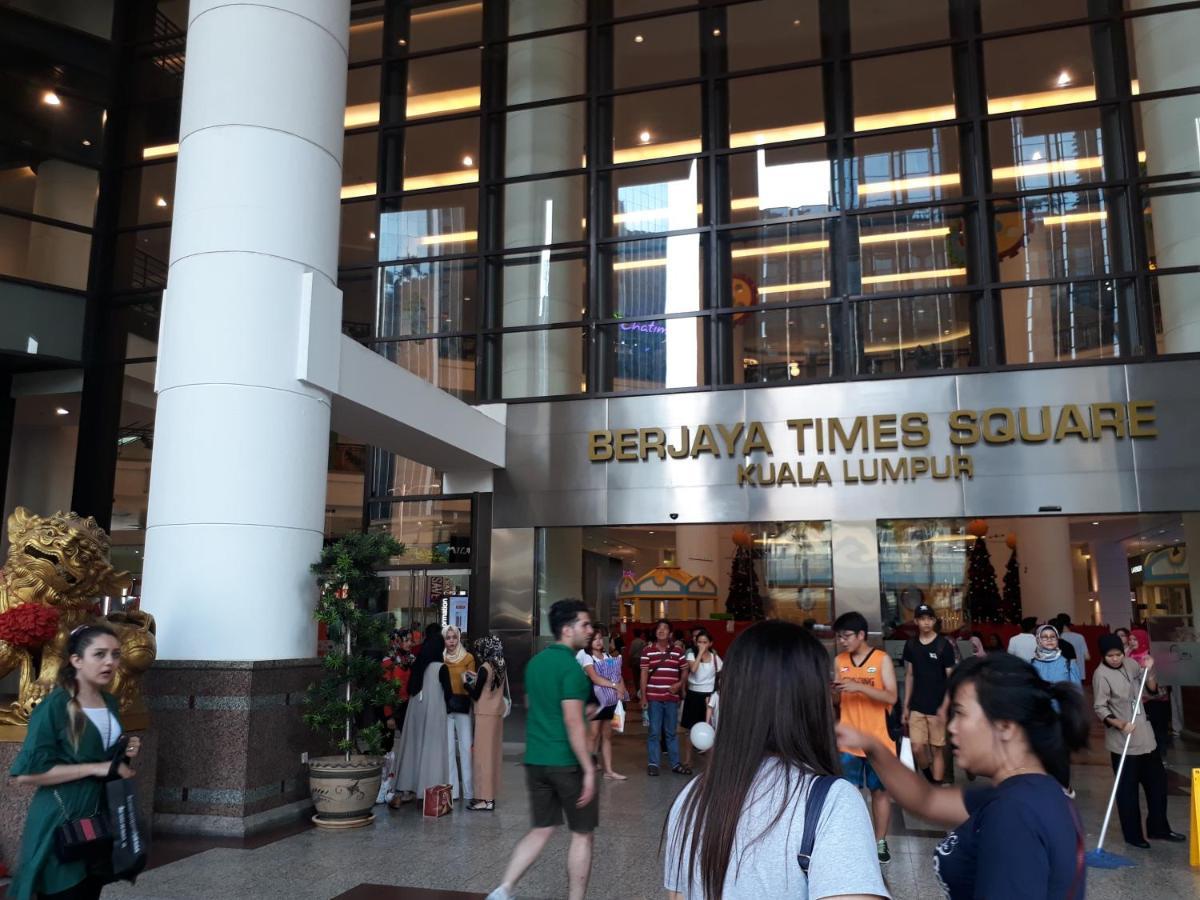 Raymond Suites At Berjaya Times Square Kuala Lumpur Kültér fotó