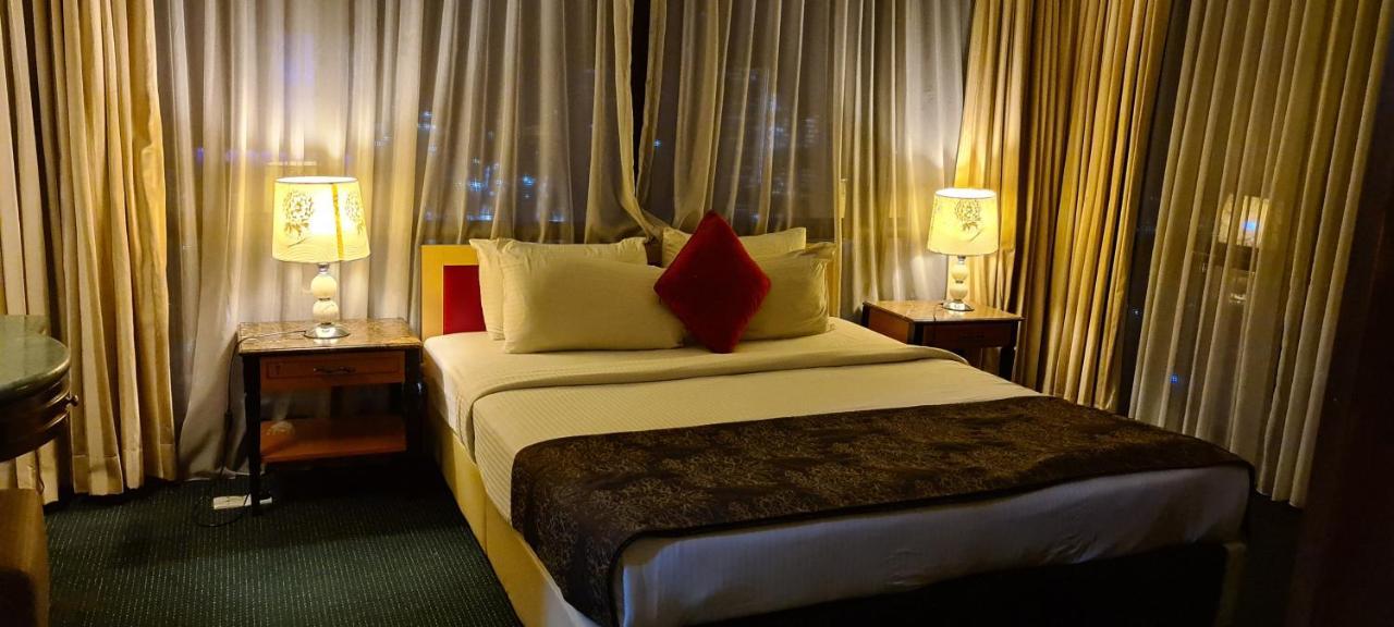 Raymond Suites At Berjaya Times Square Kuala Lumpur Kültér fotó