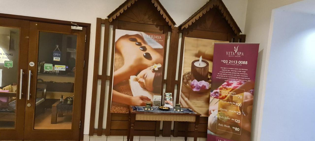 Raymond Suites At Berjaya Times Square Kuala Lumpur Kültér fotó